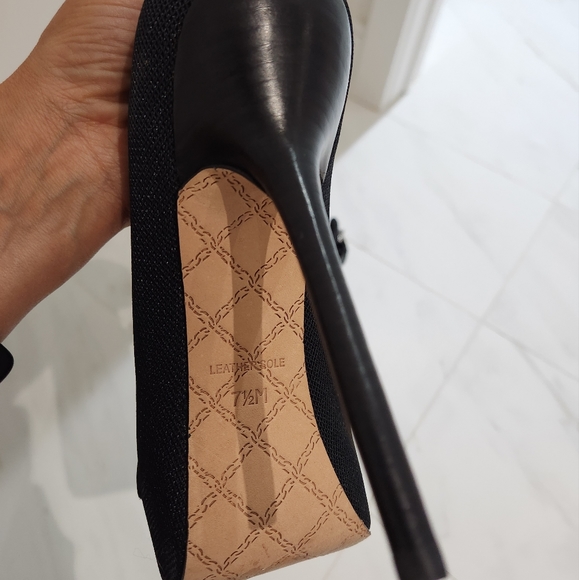 L.A.M.B stilettos size 7.5 - Picture 3 of 4